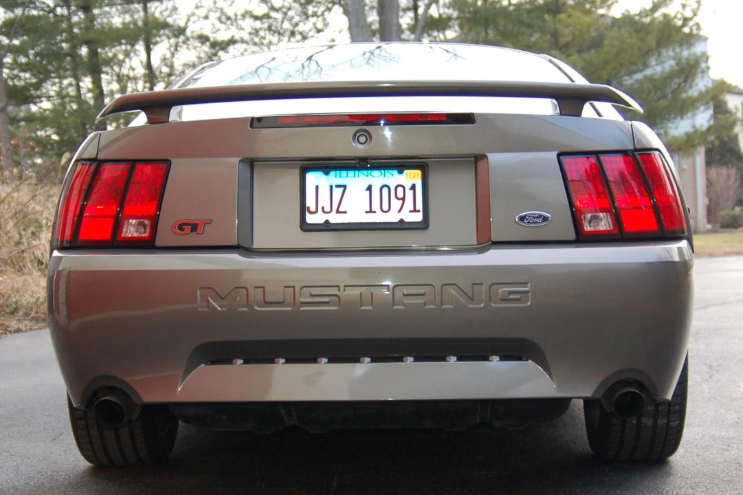 2002 Ford SN95 Mustang - Image 5 of 5