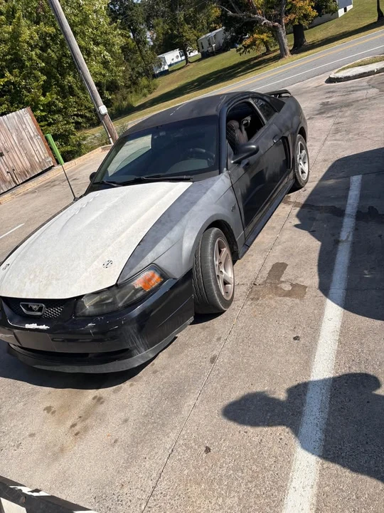 2002 Ford SN95 Mustang - Image 2 of 2
