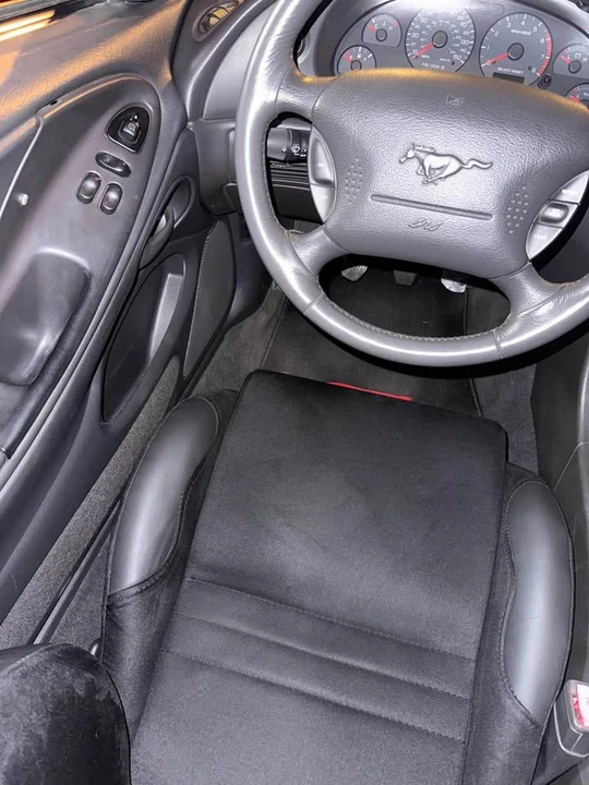 2002 Ford SN95 Mustang - Image 8 of 11