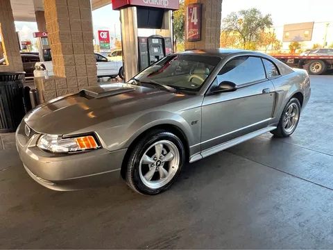 2002 Ford Mustang GT Deluxe Coupe 2D