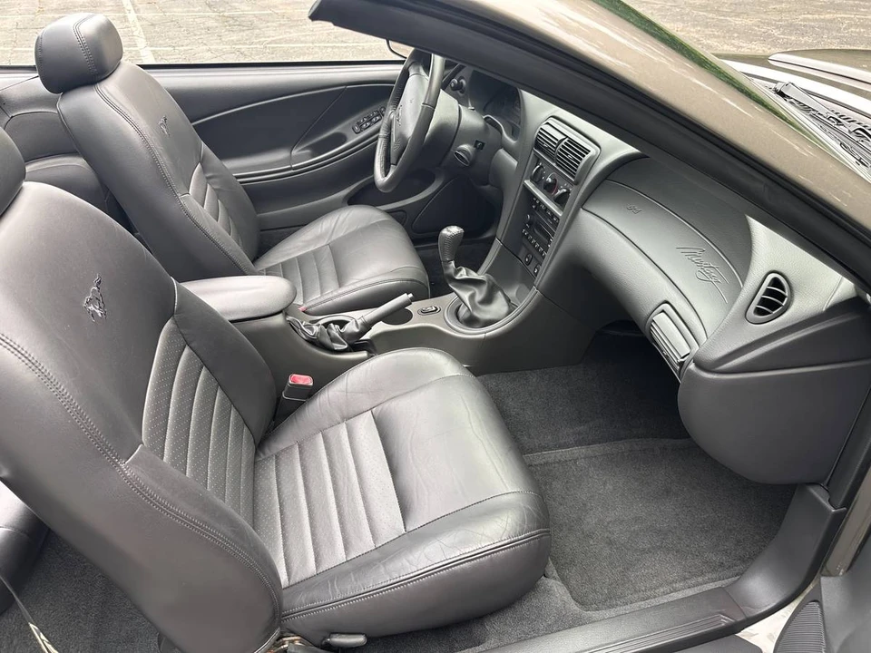 2002 Ford SN95 Mustang - Image 11 of 22