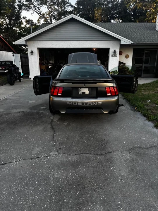 2002 Ford SN95 Mustang - Image 8 of 11
