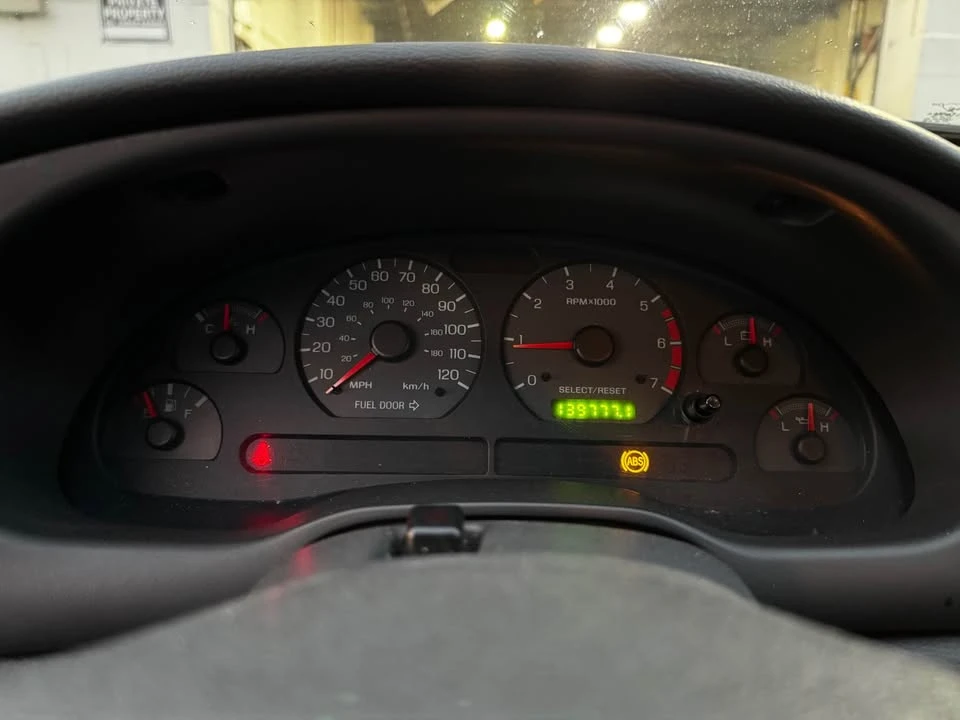 2002 Ford SN95 Mustang - Image 10 of 10