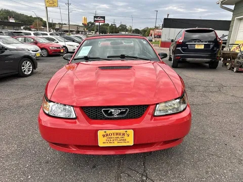 2002 Ford Mustang Deluxe