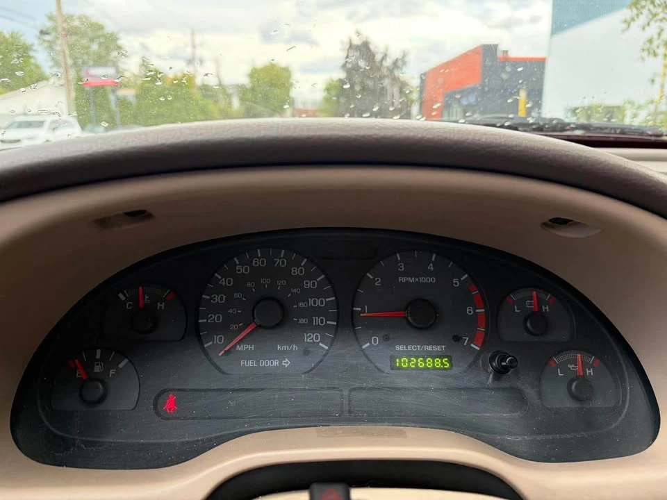 2002 Ford SN95 Mustang - Image 13 of 15
