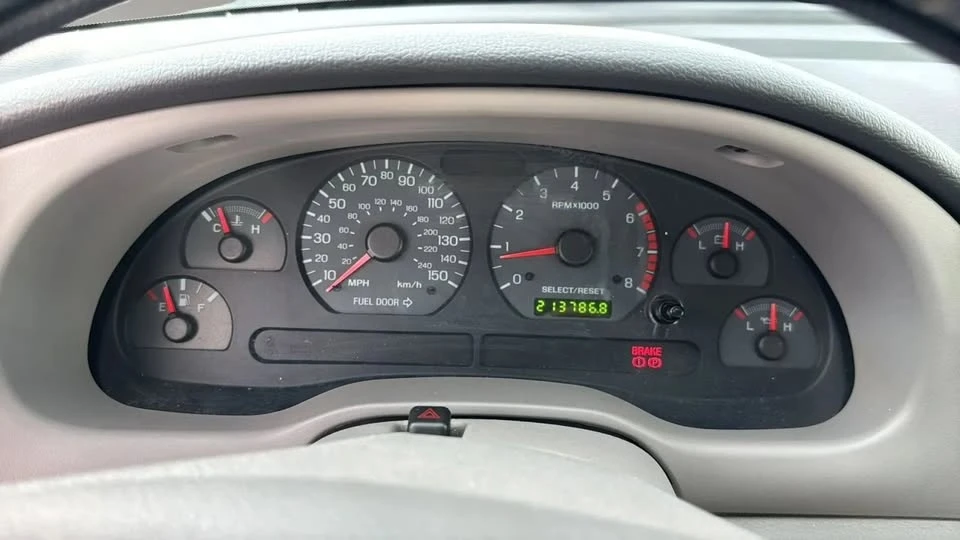 2002 Ford SN95 Mustang - Image 15 of 20