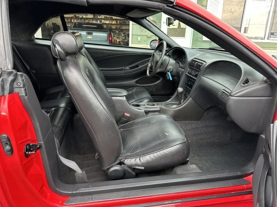 2002 Ford SN95 Mustang - Image 10 of 20