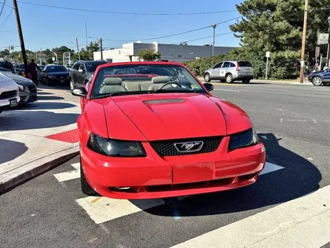 2002 Ford Mustang Deluxe
