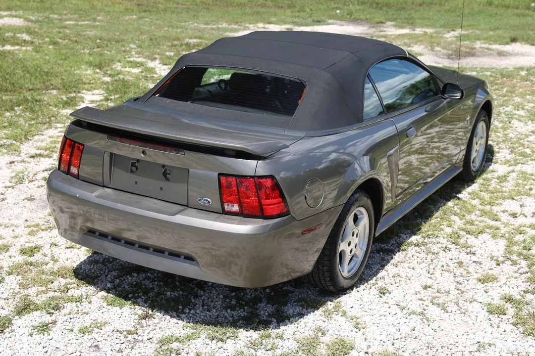2002 Ford SN95 Mustang - Image 11 of 31