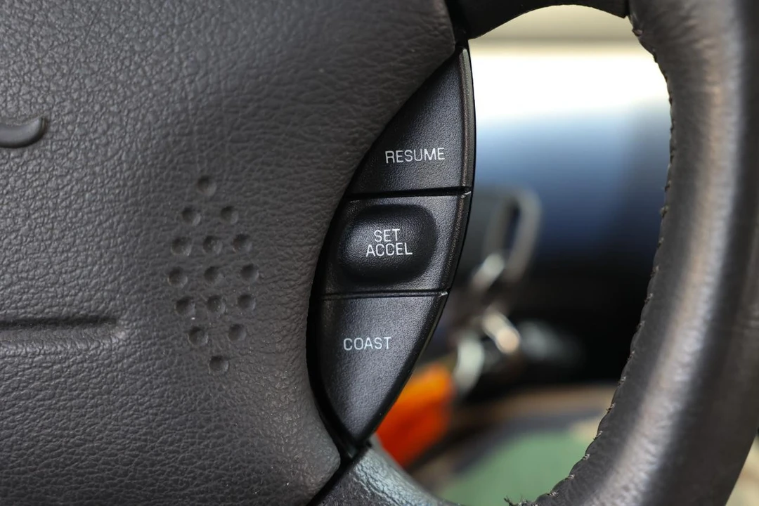 2002 Ford SN95 Mustang - Image 26 of 31