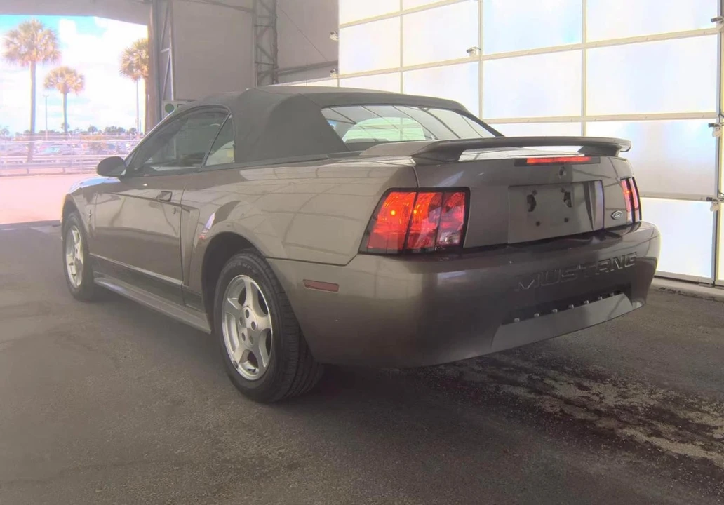 2002 Ford SN95 Mustang - Image 8 of 16