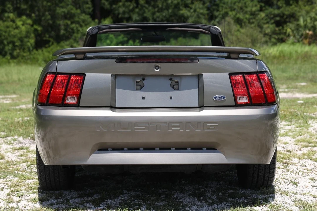 2002 Ford SN95 Mustang - Image 7 of 31