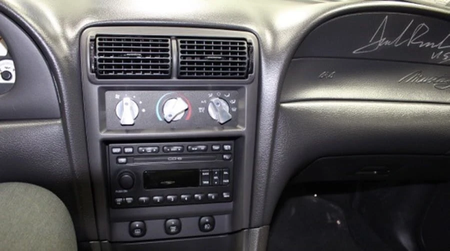 2002 Ford SN95 Mustang - Image 6 of 12