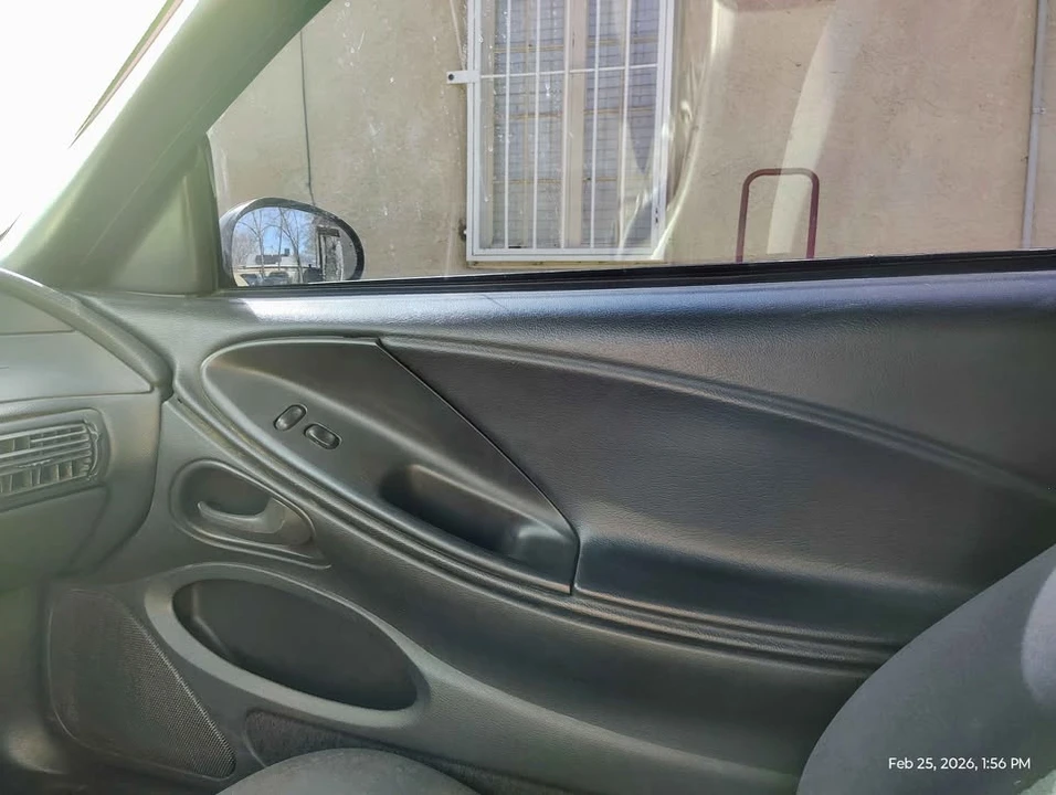 2002 Ford SN95 Mustang - Image 8 of 9