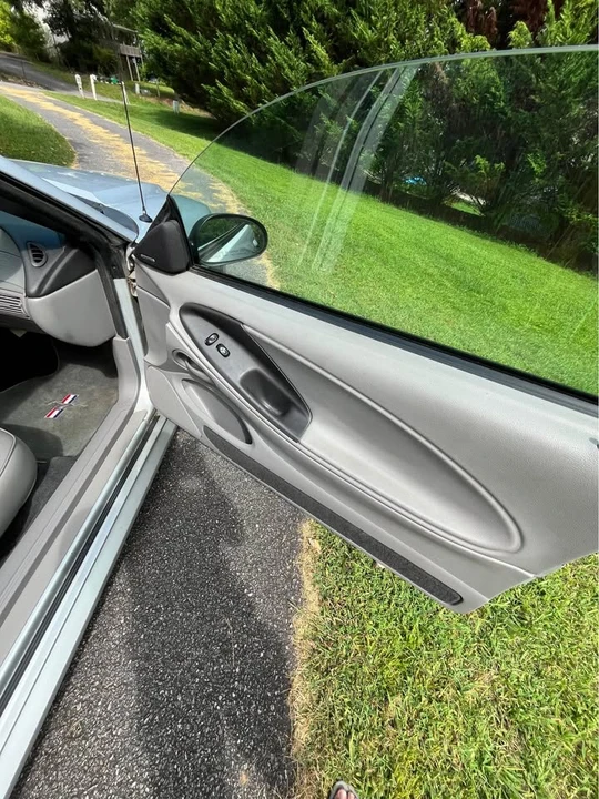 2002 Ford SN95 Mustang - Image 14 of 19