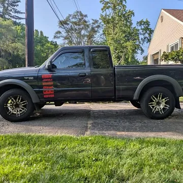 2002 Ford Ranger XLT Pickup 4D 6 ft