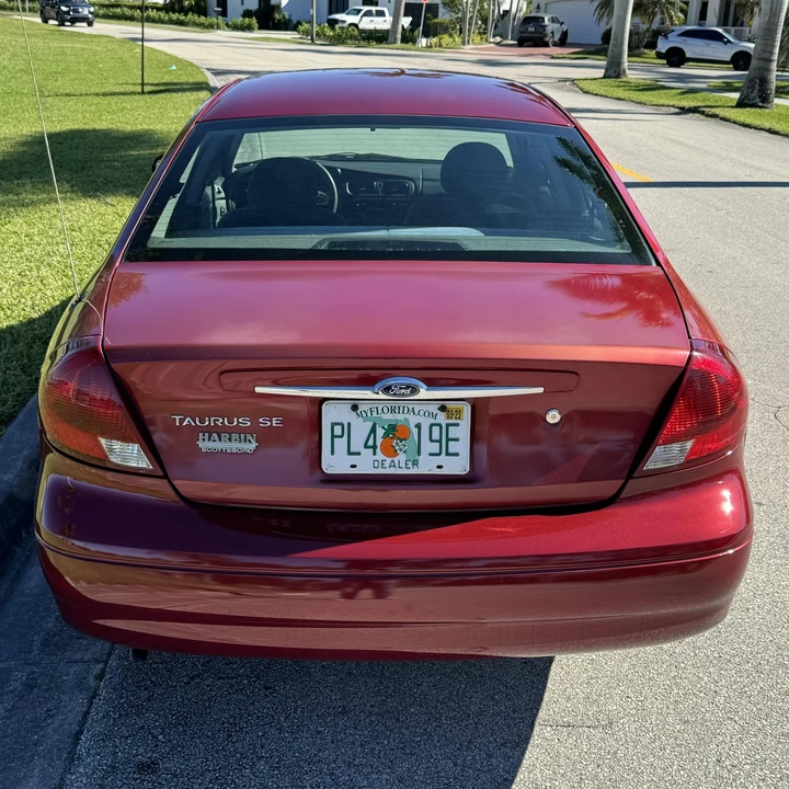 2002 Ford Taurus 4th Gen - Image 10 of 12