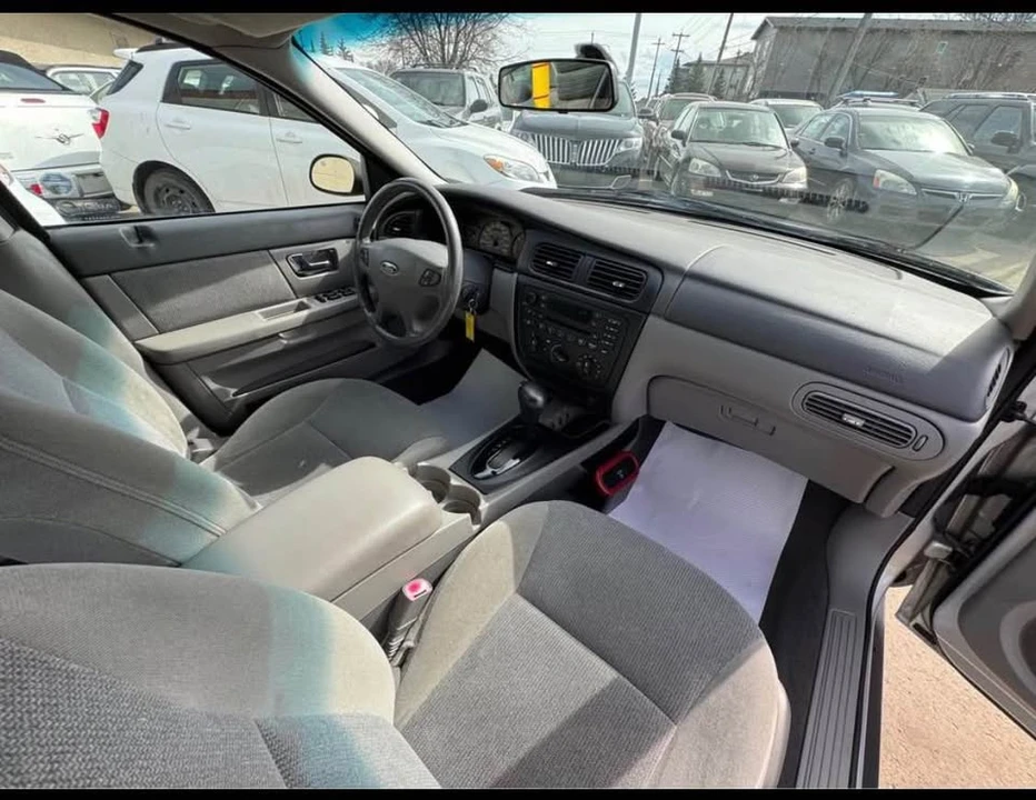 2002 Ford Taurus 4th Gen - Image 11 of 17