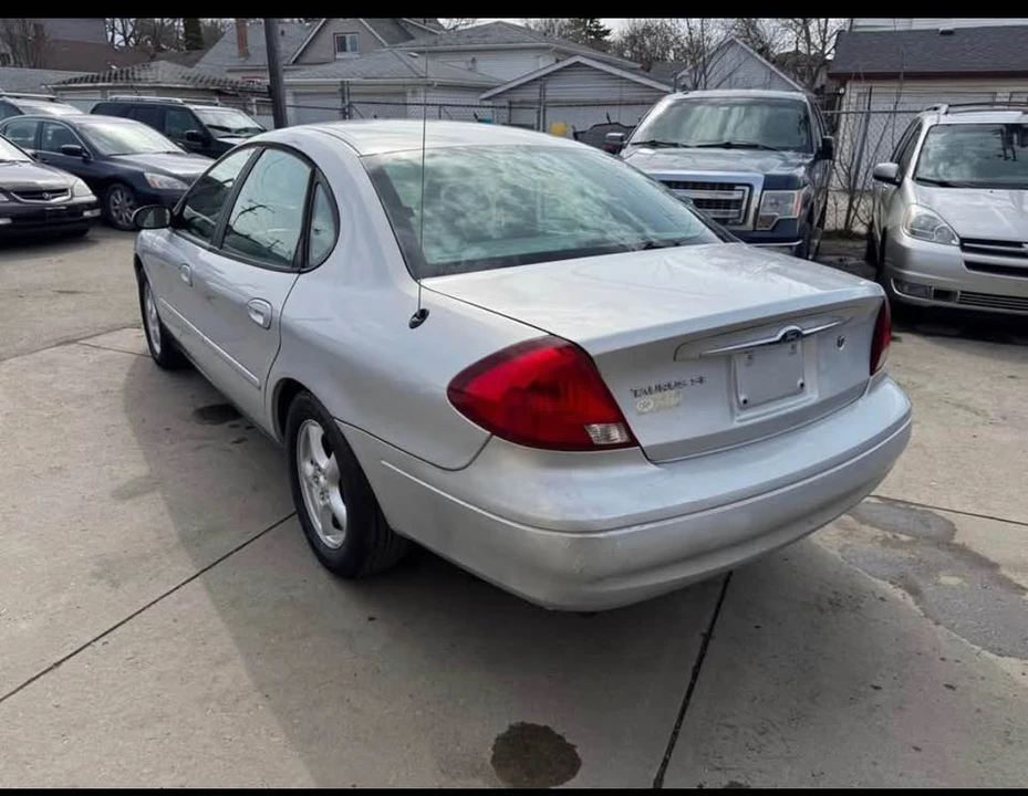 2002 Ford Taurus 4th Gen - Image 6 of 17