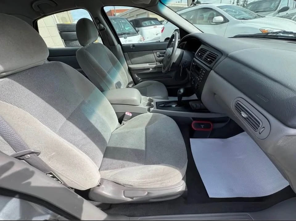 2002 Ford Taurus 4th Gen - Image 15 of 17