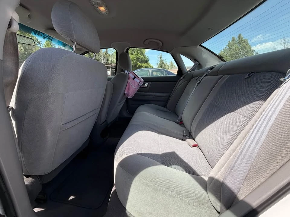 2002 Ford Taurus 4th Gen - Image 5 of 11