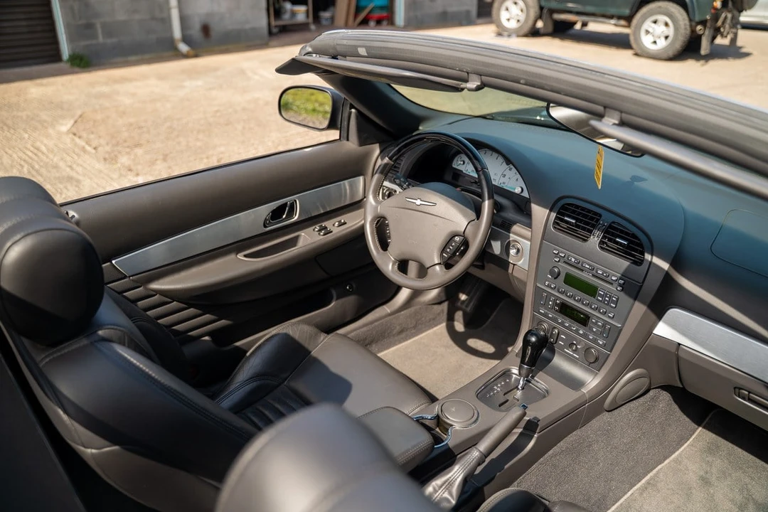 2002 Ford Thunderbird 11th Gen - Image 20 of 30