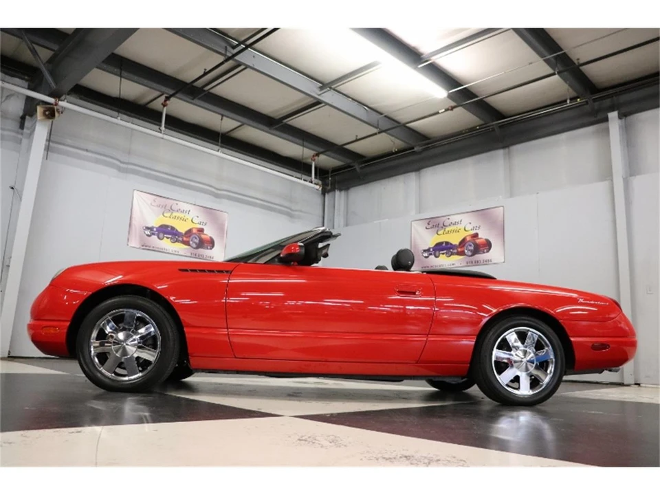 2002 Ford Thunderbird 11th Gen - Image 2 of 31