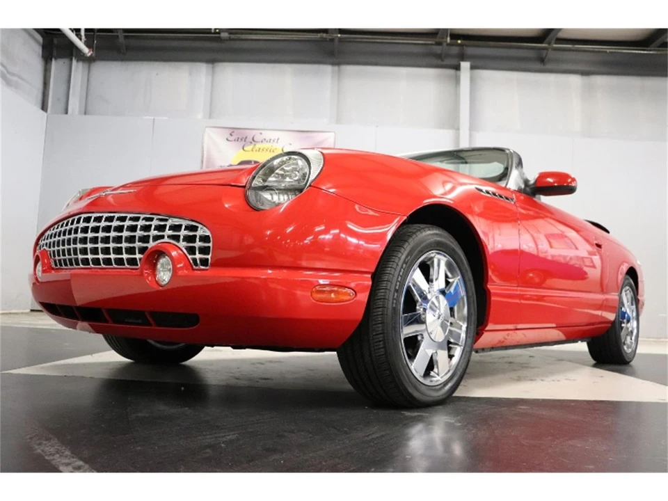 2002 Ford Thunderbird 11th Gen - Image 10 of 31