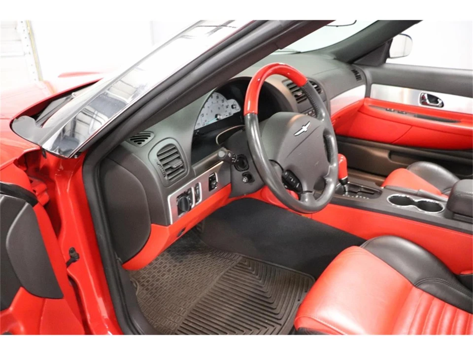 2002 Ford Thunderbird 11th Gen - Image 25 of 31
