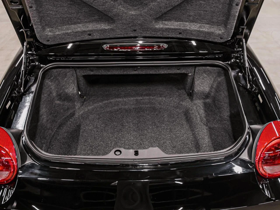 2002 Ford Thunderbird 11th Gen - Image 9 of 9