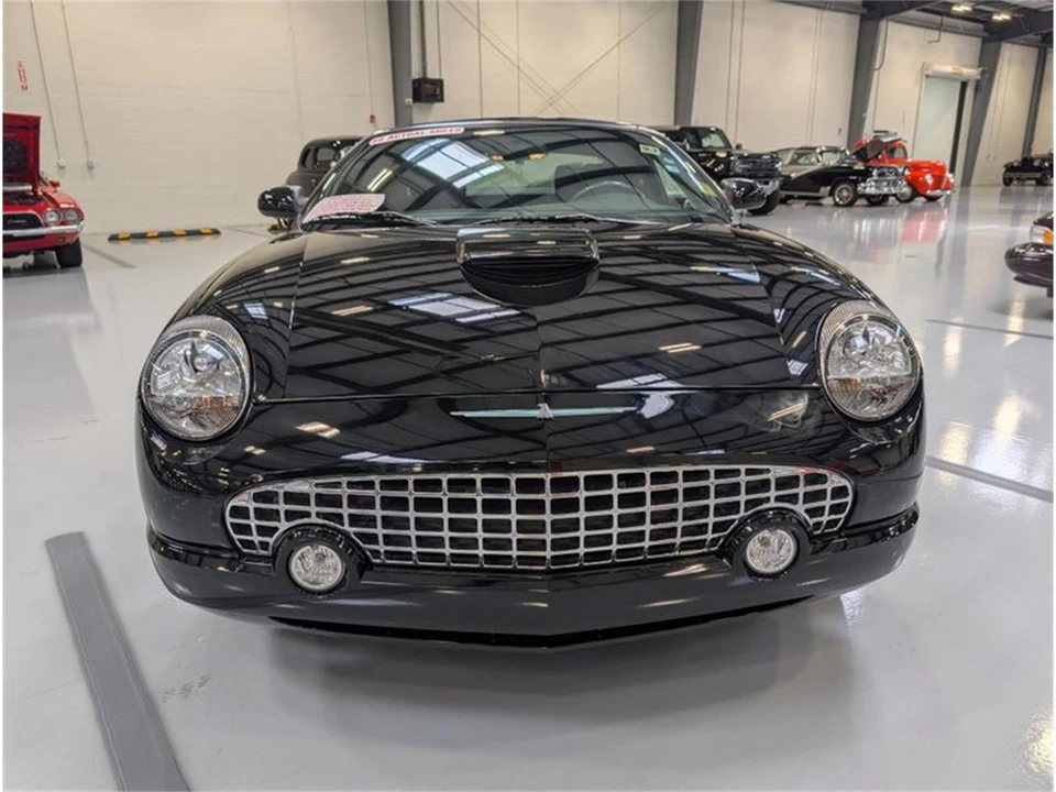 2002 Ford Thunderbird 11th Gen - Image 3 of 16
