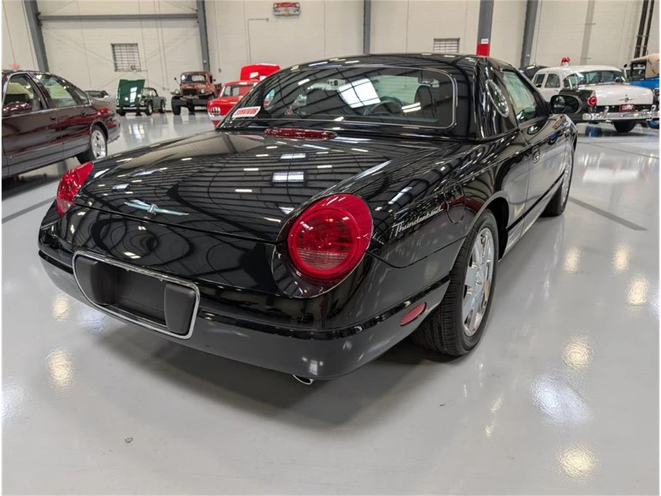 2002 Ford Thunderbird 11th Gen - Image 7 of 16