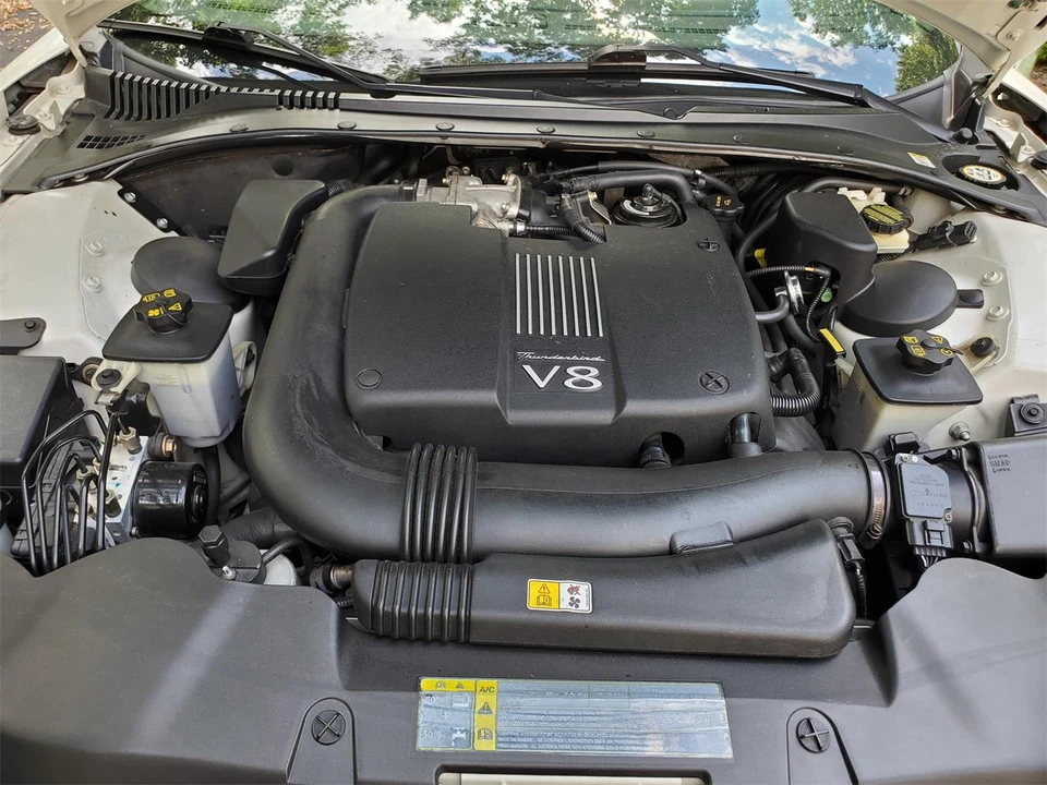 2002 Ford Thunderbird 11th Gen - Image 10 of 18