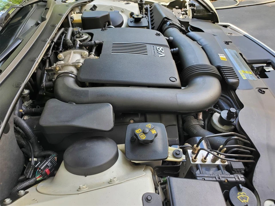 2002 Ford Thunderbird 11th Gen - Image 12 of 18