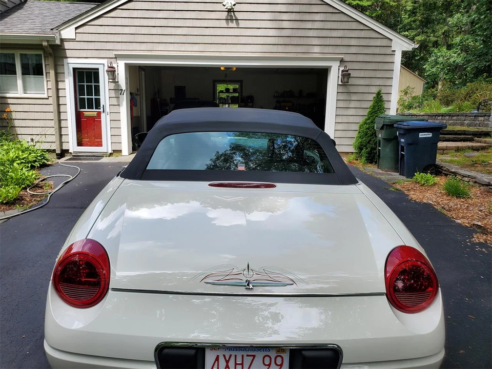 2002 Ford Thunderbird 11th Gen - Image 18 of 18
