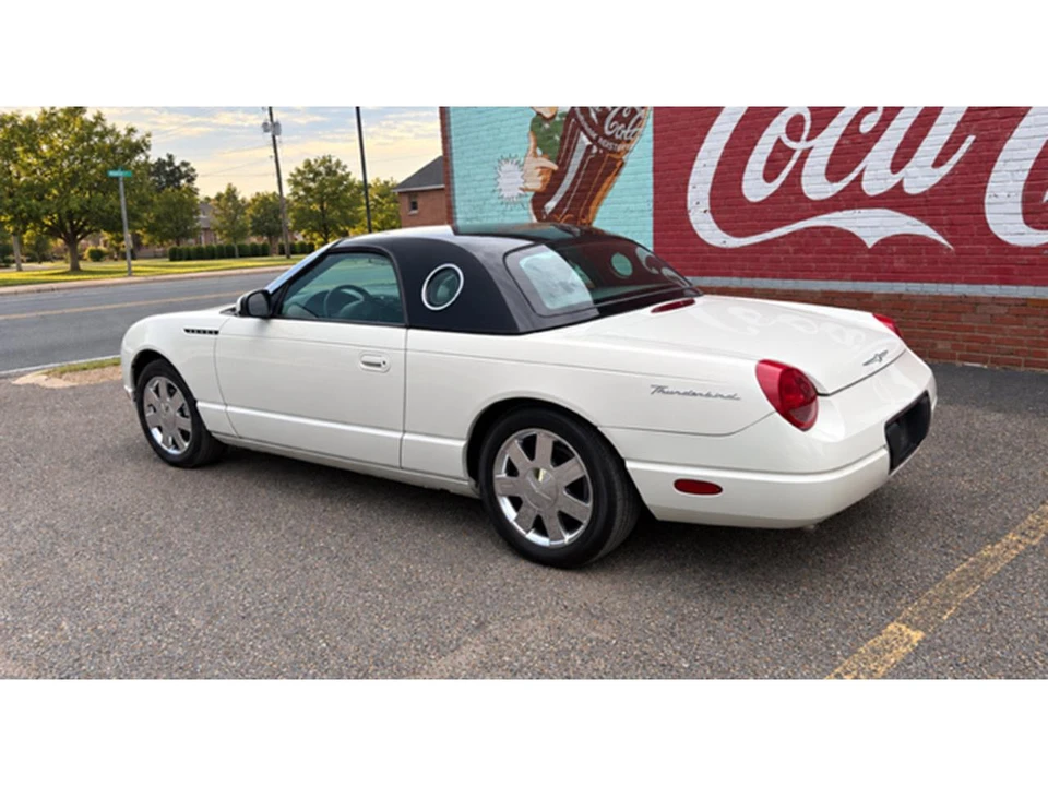 2002 Ford Thunderbird 11th Gen - Image 3 of 8