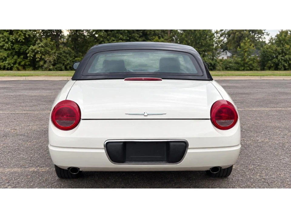 2002 Ford Thunderbird 11th Gen - Image 7 of 8