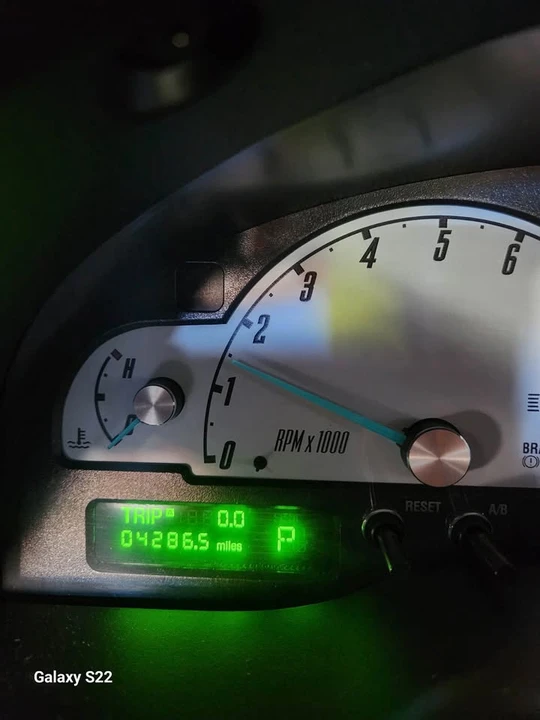 2002 Ford Thunderbird 10th Gen - Image 5 of 5