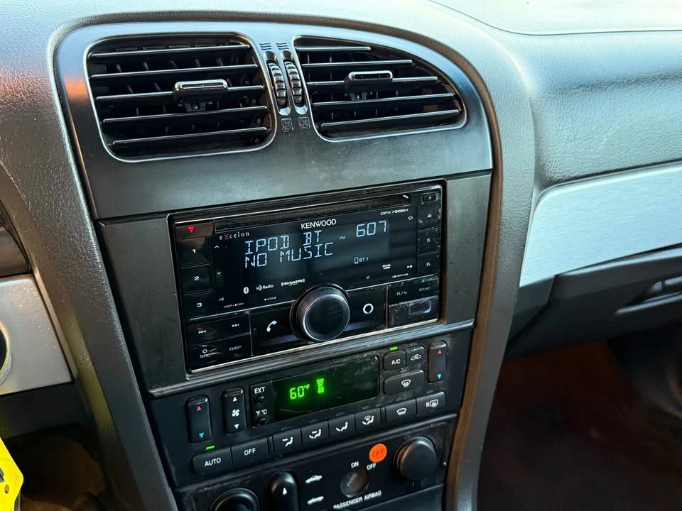 2002 Ford Thunderbird 11th Gen - Image 12 of 20