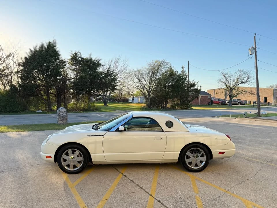 2002 Ford Thunderbird 11th Gen - Image 18 of 20