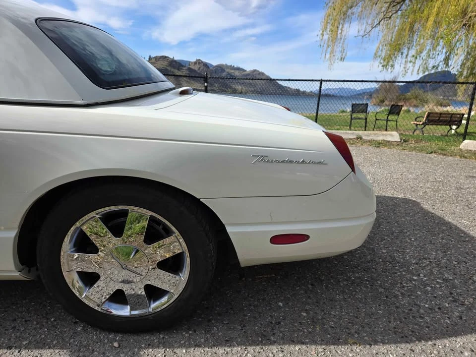 2002 Ford Thunderbird 11th Gen - Image 3 of 5