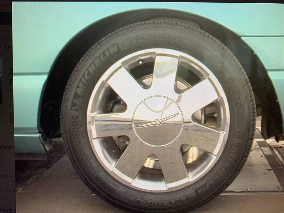 2002 Ford Thunderbird 11th Gen - Image 16 of 19