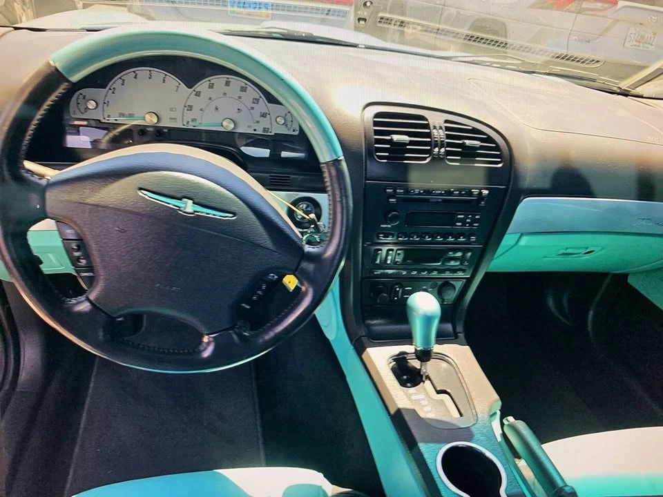 2002 Ford Thunderbird 11th Gen - Image 9 of 19