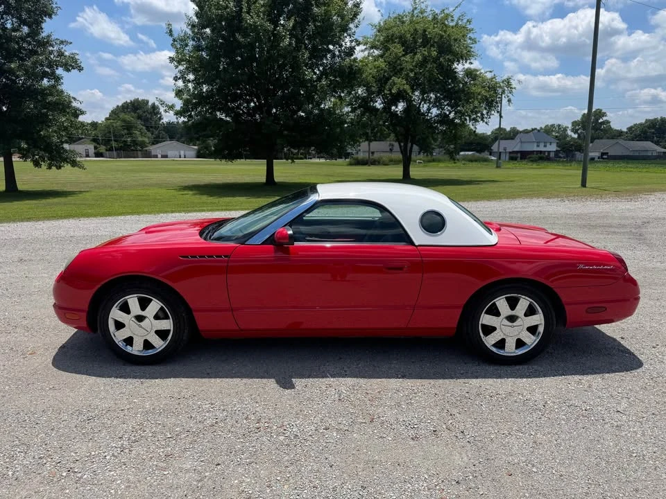 2002 Ford Thunderbird 11th Gen - Image 2 of 7