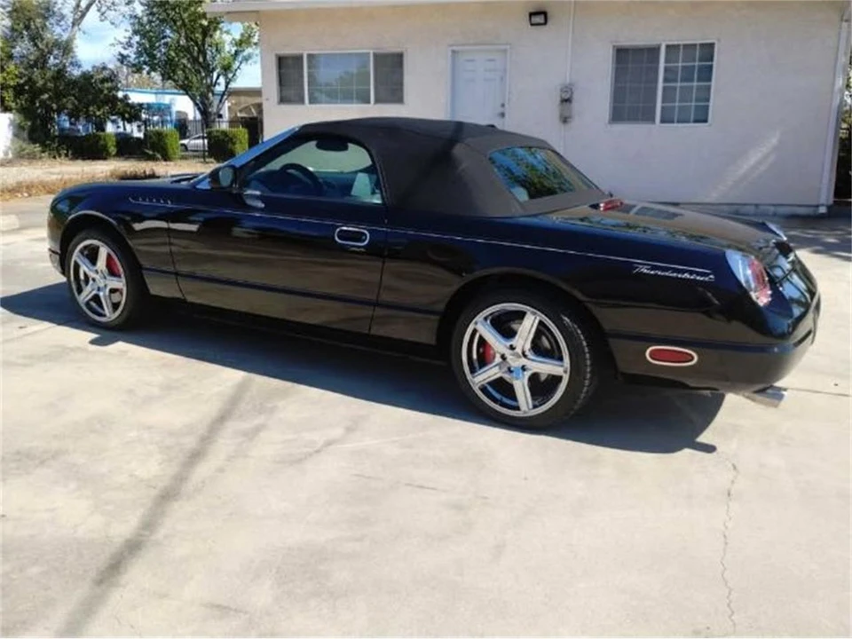 2002 Ford Thunderbird 11th Gen - Image 17 of 19