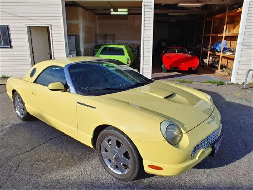 2002 Ford Thunderbird 11th Gen - Image 5 of 8