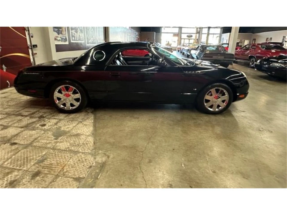 2002 Ford Thunderbird 11th Gen - Image 2 of 22