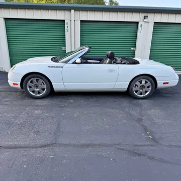 2002 Ford Thunderbird 007 Limited Edition