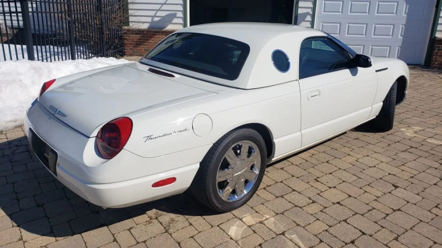2002 Ford Thunderbird 11th Gen - Image 3 of 28