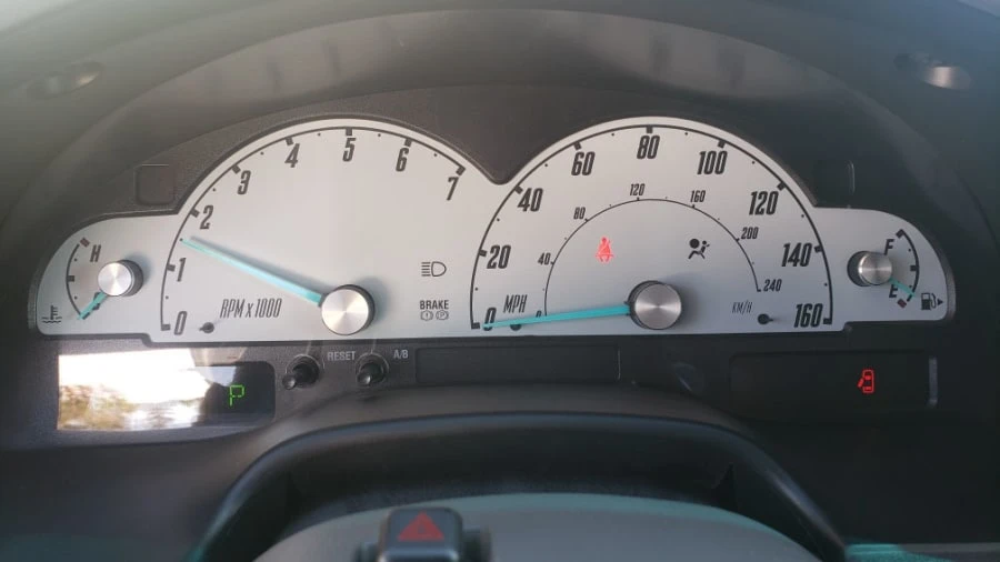 2002 Ford Thunderbird 11th Gen - Image 10 of 28